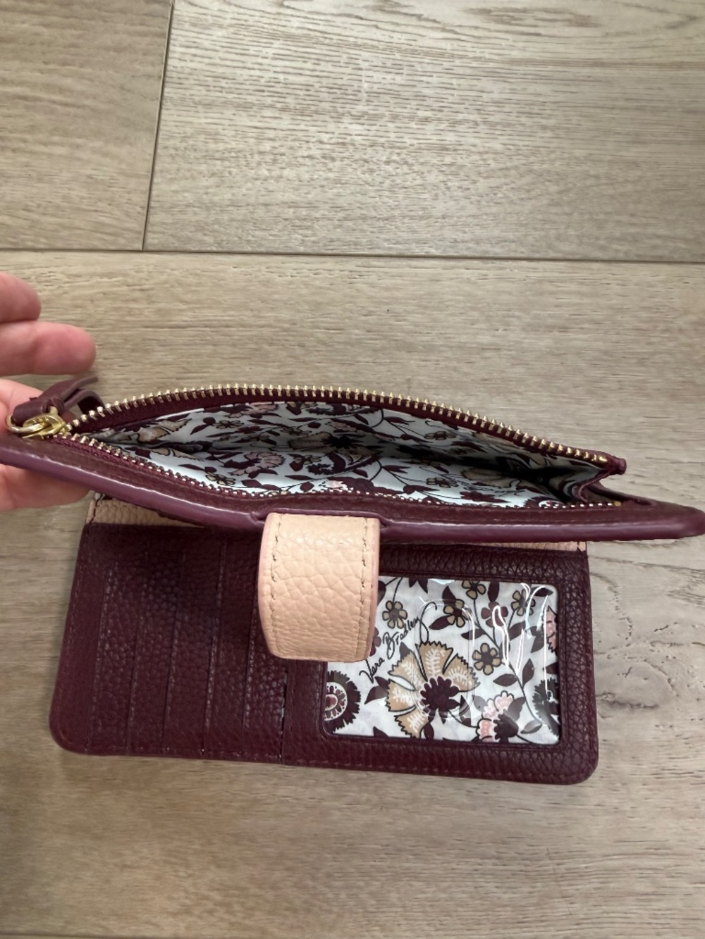 Vera Bradley Burgundy Blush Leather Tab Wallet Floral Lining - Picture 3 of 4